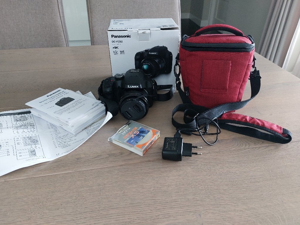 Panasonic Digitale Camera met Tas en Accessoires, Ophalen, Panasonic, 8 keer of meer, Cameratas