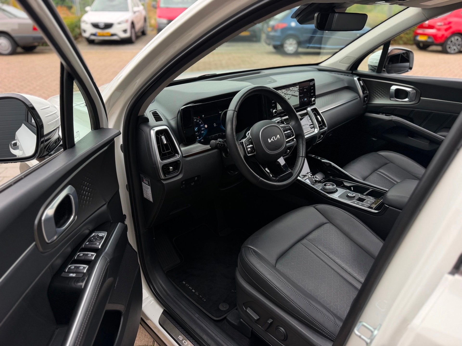 Kia Sorento 1.6 T-GDI 180PK Hybrid 2WD DynamicPlusLine 7p Au, Auto's, Dealer onderhouden, Gebruikt, 4 cilinders, Wit
