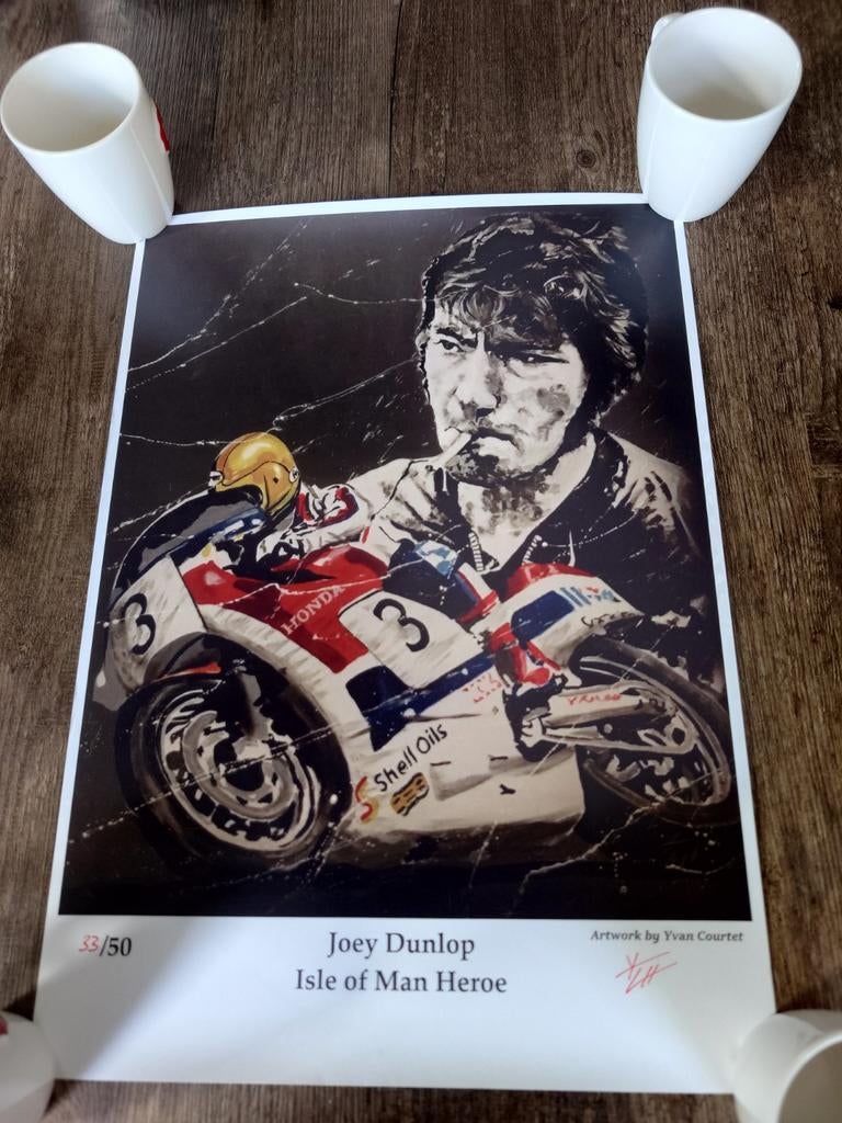 Joey Dunlop Isle of Man TT heroes, Rechthoekig Staand, Ophalen of Verzenden, Zo goed als nieuw, Sport
