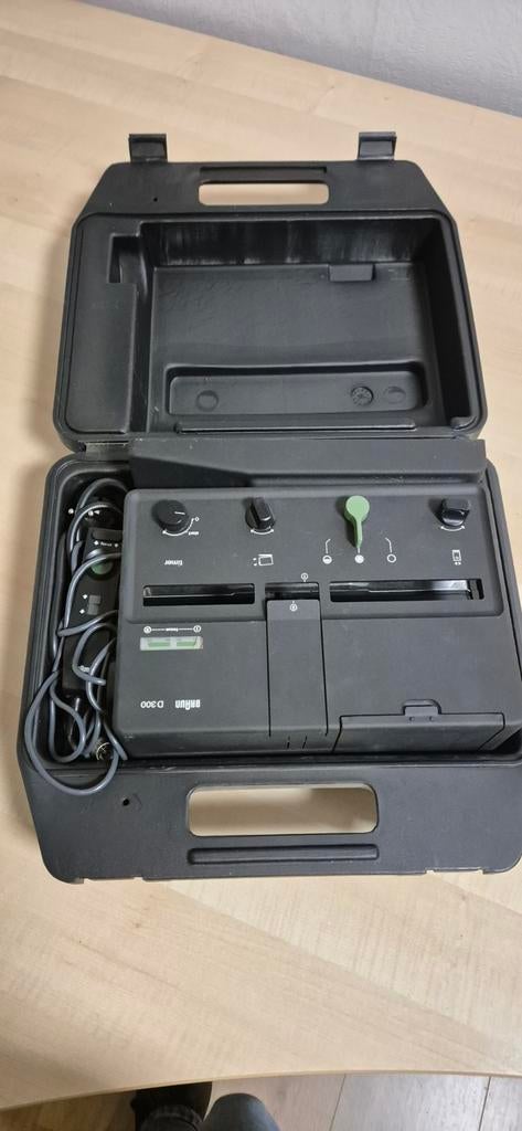 Dia projector, Ophalen of Verzenden, Zo goed als nieuw