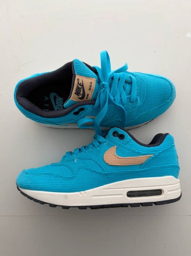 Blue corduroy nike airmax 1 (maat 38.5), Blauw, Nike, Ophalen of Verzenden, Sneakers of Gympen
