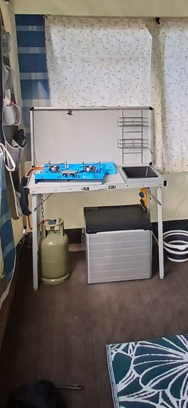 Camping keukentje met gasplaat, Huizen en Kamers