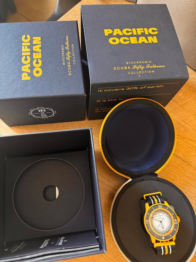 Blancpain X Swatch: Fifty Fathoms PACIFIC OCEAN, Sieraden, Tassen en Uiterlijk, Kunststof, Polshorloge, Swatch, Nieuw