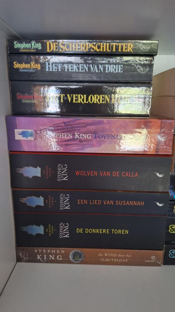 Stephen King De Donkere Toren 8 boeken in 1 koop, Ophalen of Verzenden, Zo goed als nieuw, Stephen King