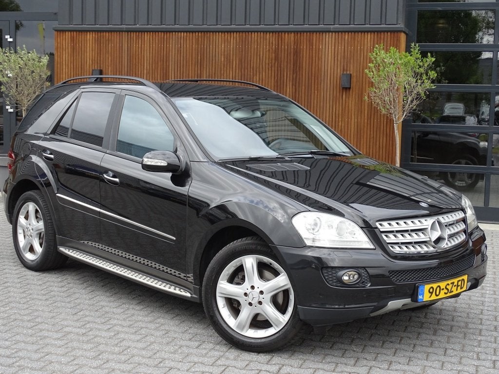 Mercedes-Benz M-Klasse 350 272PK V6 / Youngtimer / Xenon / A, Automaat, Gebruikt, Zwart, Zwart