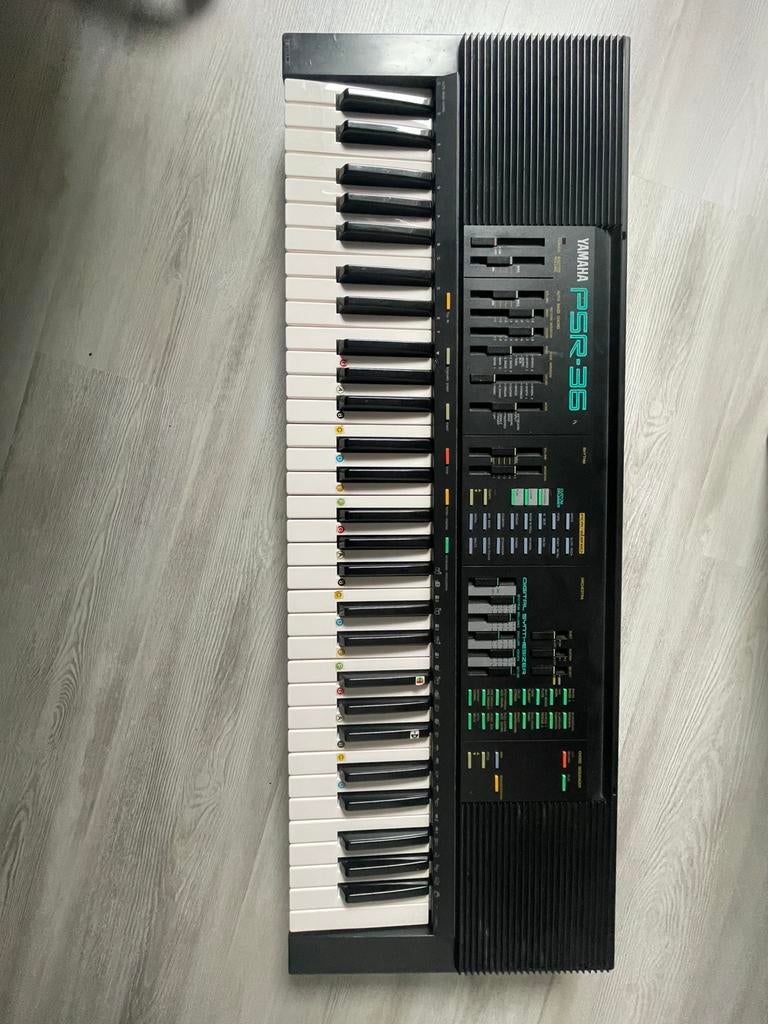 Yamaha psr-36, Ophalen of Verzenden, Zo goed als nieuw, 61 toetsen, Yamaha