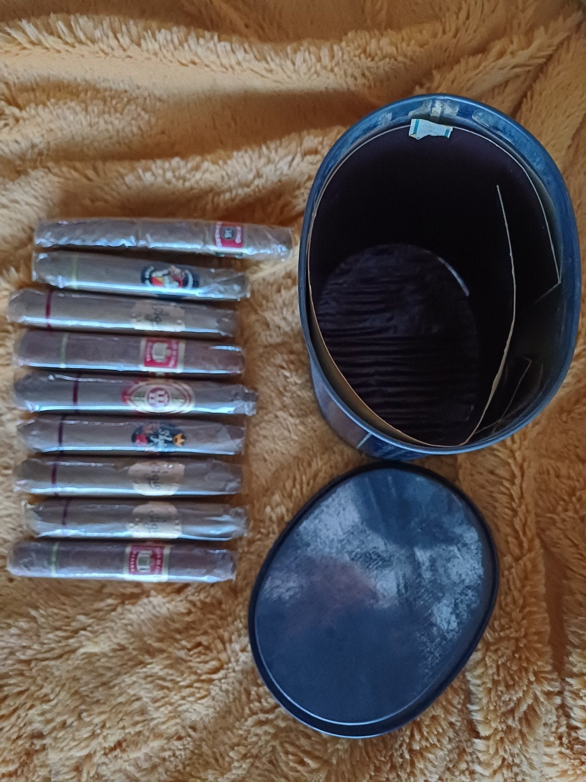 Vintage Willem ll sigarenblik met oude sigaren erin., Verzamelen, Ophalen, Gebruikt, Overige, Overige merken