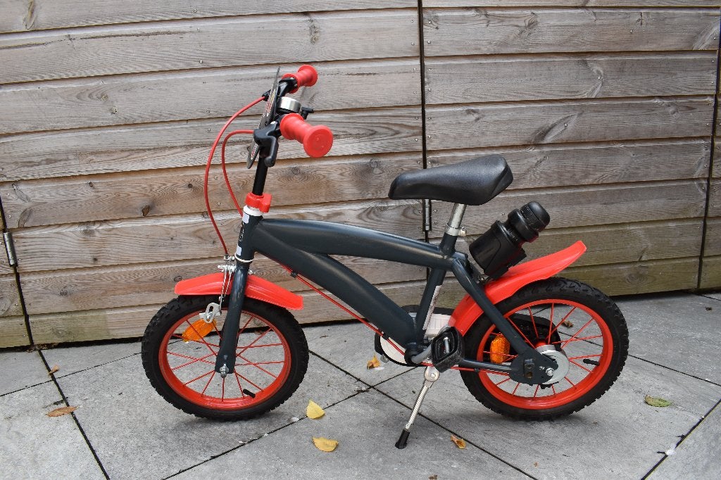 jongensfietsje 14 inch met beurt als nieuw, Ophalen, Zijwieltjes, Velgrem, Minder dan 16 inch