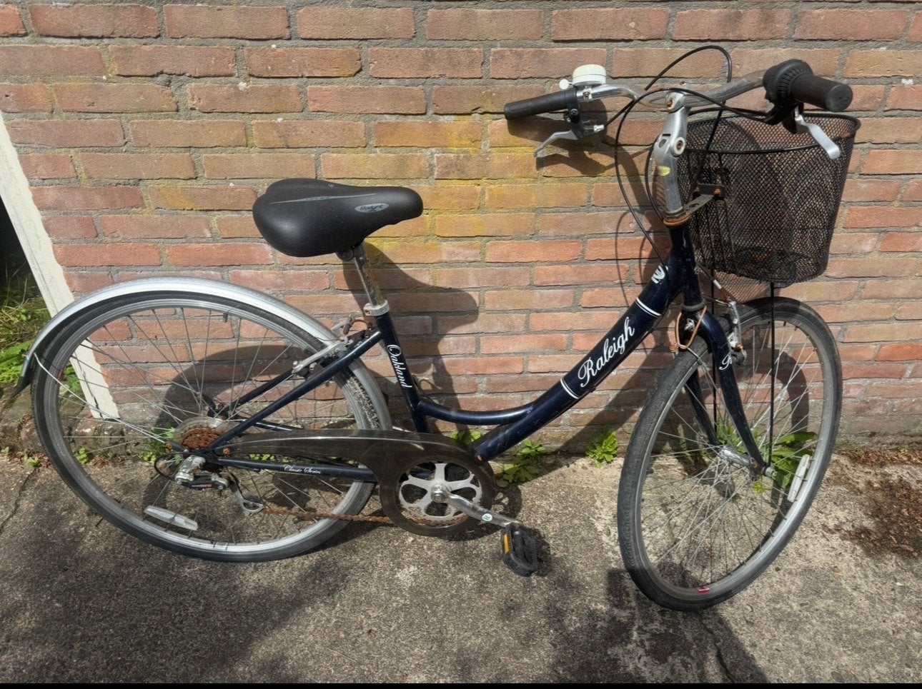 Raleigh Damesfiets 28 inch met 6 versnellingen en mandje, Gebruikt, Versnellingen, 56 cm of meer, Ophalen