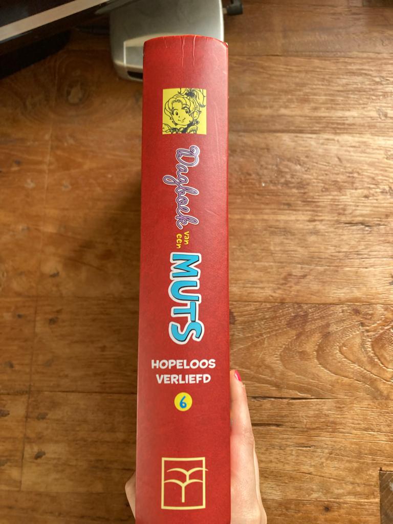 Dagboek van een Muts 6: Hopeloos Verliefd, Boeken, Kinderboeken | Jeugd | 10 tot 12 jaar, Ophalen of Verzenden, Zo goed als nieuw