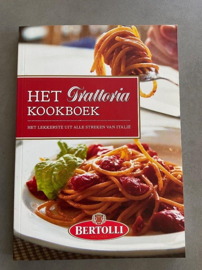 Het Grote Trattoria Kookboek - Italiaanse recepten, Ophalen of Verzenden, Nieuw, Italië