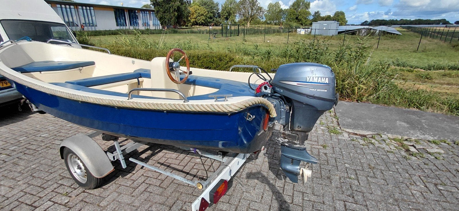 Sloep Corsiva 430 boot met Yamaha 8 pk 4 t en trailer KOOPJE, Consoleboot, Gebruikt, Ophalen of Verzenden, Kabelaring
