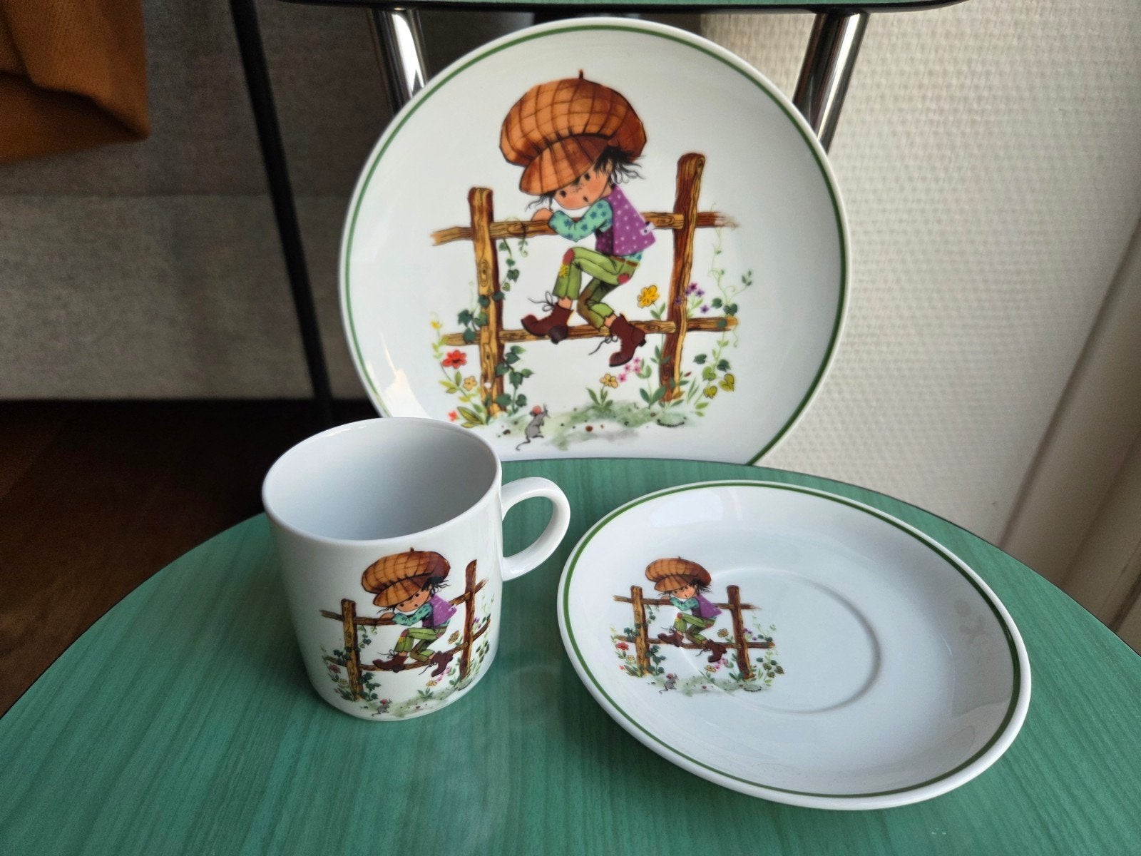 Vintage Tirschenreuth Bavaria dejeuneetje kinderservies, Ophalen of Verzenden, Zo goed als nieuw, Overige stijlen, Kop(pen) en/of Schotel(s)
