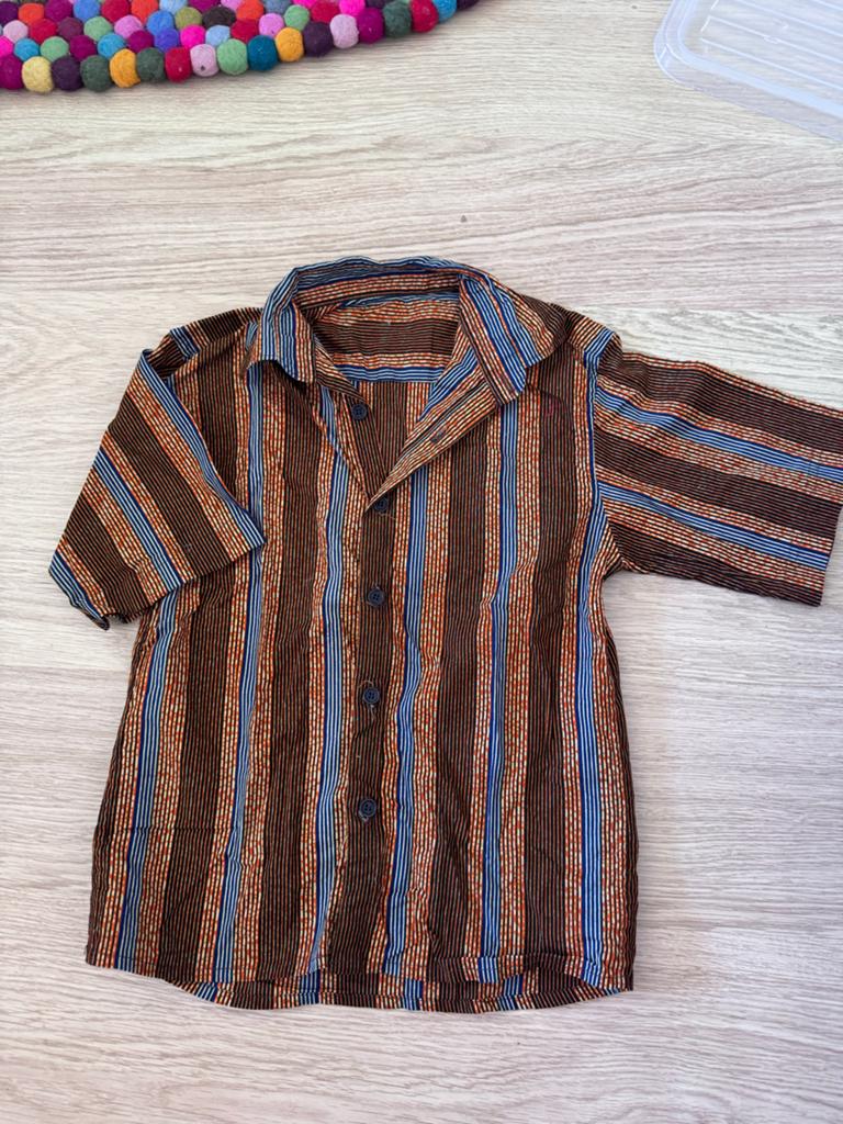 Batik overhemd voor kind maat 110/116, Ophalen of Verzenden, Zo goed als nieuw, Jongen of Meisje, Overhemd of Blouse