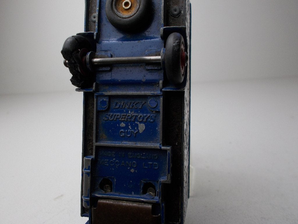 1955 Dinky Supertoys 918 GUY "EVER READY" (Opknapper.), Ophalen of Verzenden, Gebruikt, Bus of Vrachtwagen, Dinky Toys
