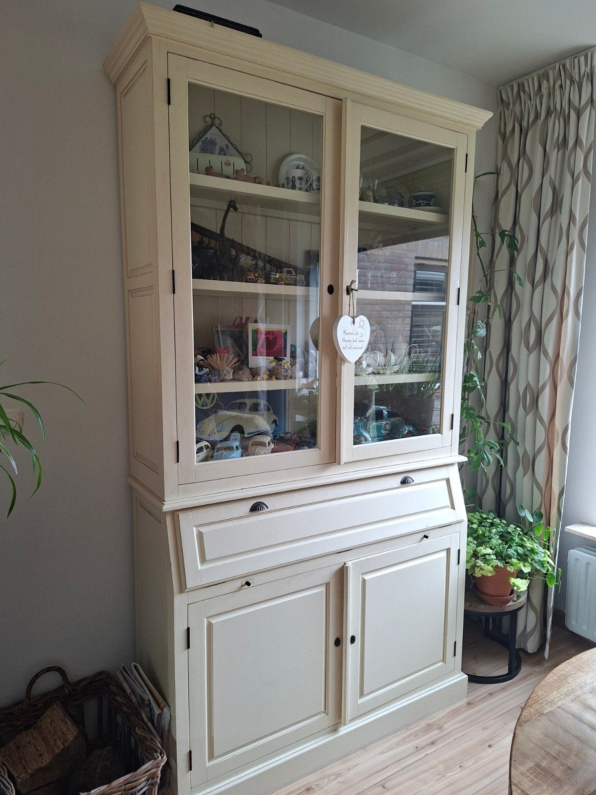 Buffetkast, Ophalen, Gebruikt, 25 tot 50 cm, 200 cm of meer