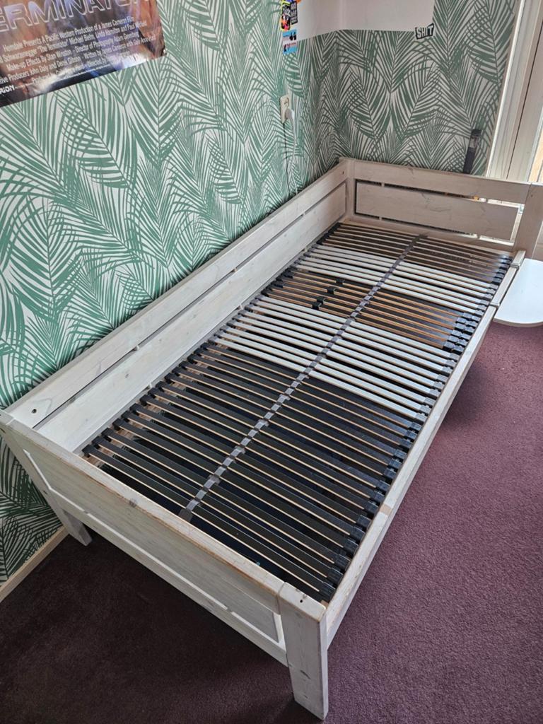 Lifetime Eenpersoonsbed met lattenbodem en nachtkastje, Huis en Inrichting, Ophalen, Gebruikt, 90 cm, Eenpersoons
