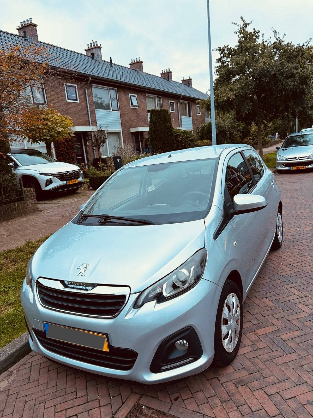 Peugeot 108 1.0 12V E-vti 51KW 5DR 2014 Grijs, Auto's, Voorwielaandrijving, Stof, Origineel Nederlands, Handgeschakeld