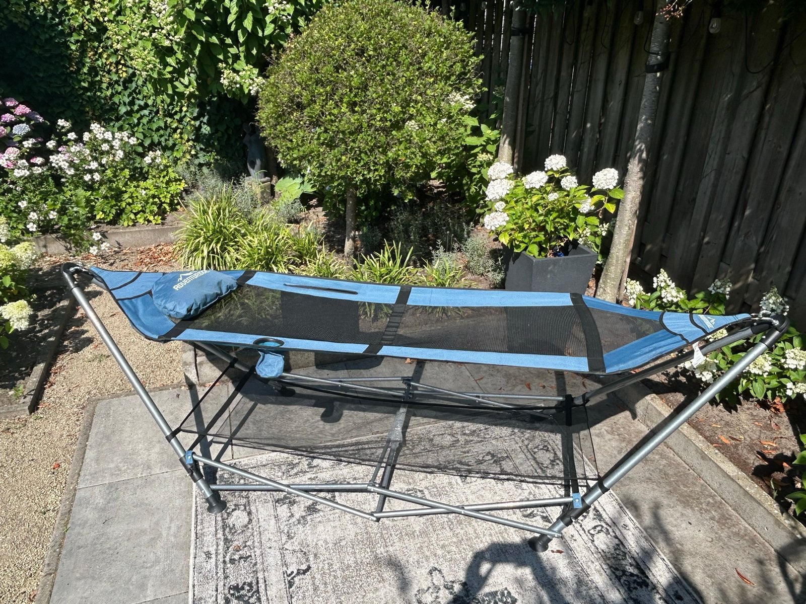 Opvouwbare hangmat met standaard - Adventuridge, Ophalen, Binnen, Zo goed als nieuw, Met standaard
