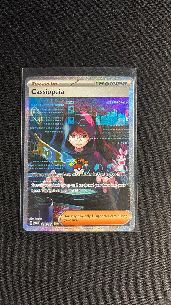 Cassiopeia 094/068 | NM | Shrouded Fable, Ophalen of Verzenden, Zo goed als nieuw, Losse kaart, Foil