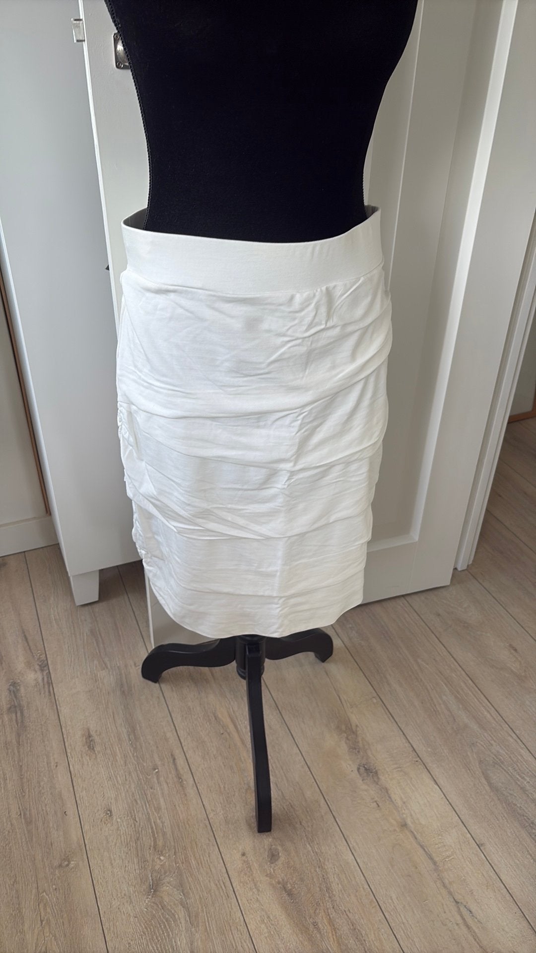 Ecru room stretch rok izgst 40 M gevoerd Purdey style, Overige kleuren, 5 cm of meer, Tailleriem, Ophalen of Verzenden