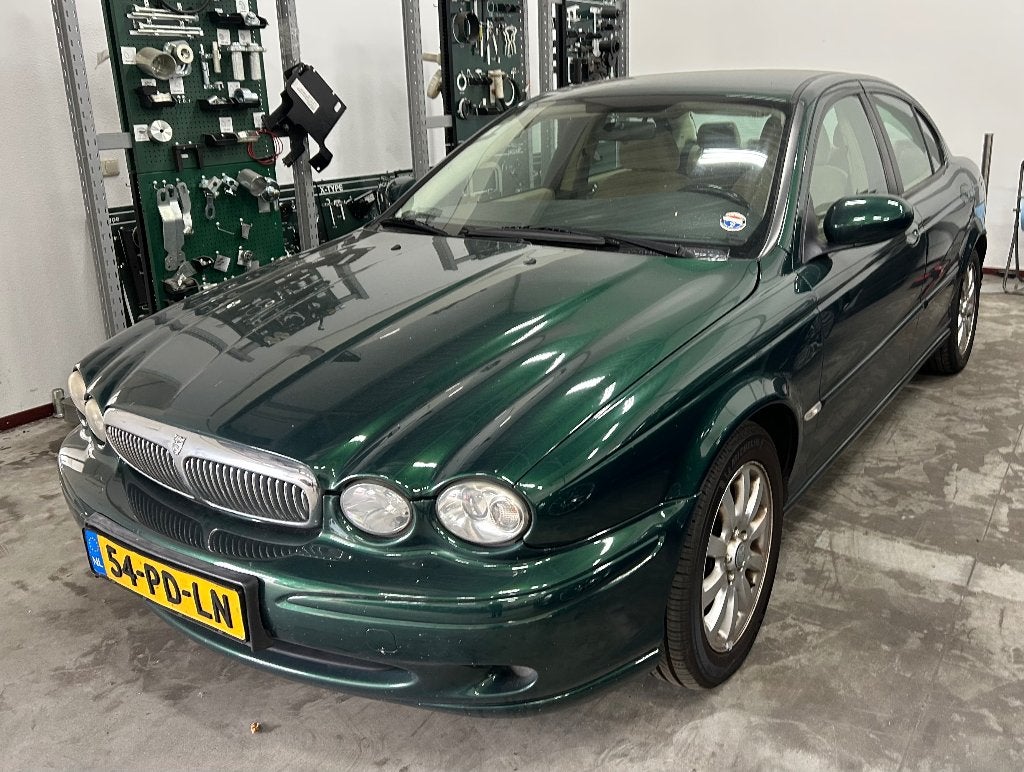 Jaguar X-Type 2.0 V6 AUT 2004 Groen, Stof, Beige, 156 pk, 75 €/maand