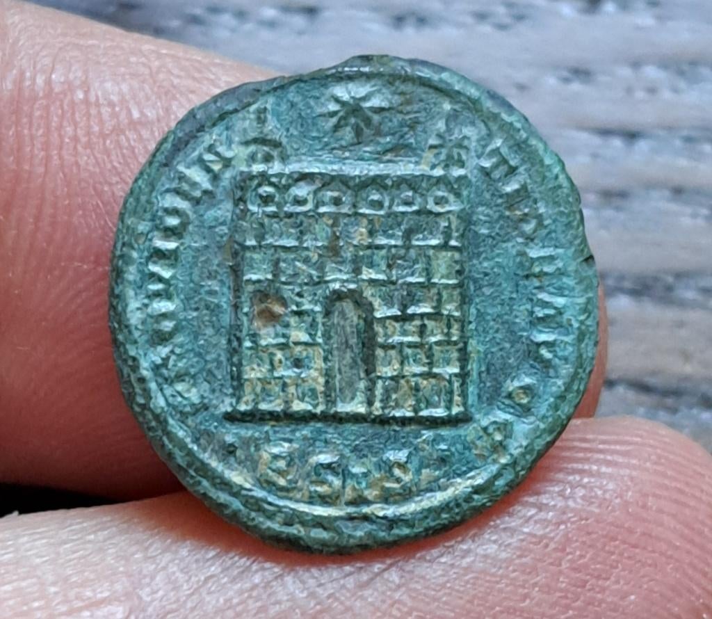 Constantijn II Caesar - Kamppoort, Ophalen of Verzenden, Overige landen, Losse munt