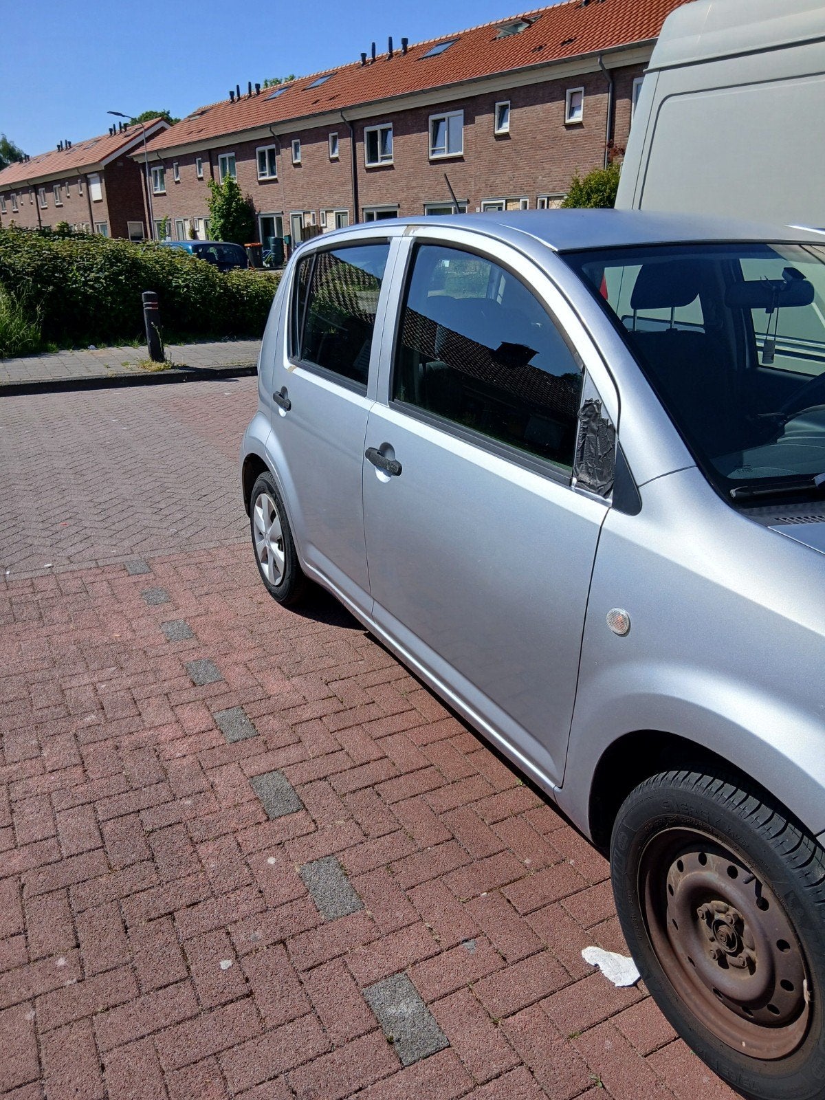 Daihatsu Sirion 1.3 2008 Grijs, Auto's, Daihatsu, Voorwielaandrijving, 31 €/maand, 4 cilinders, 1000 kg