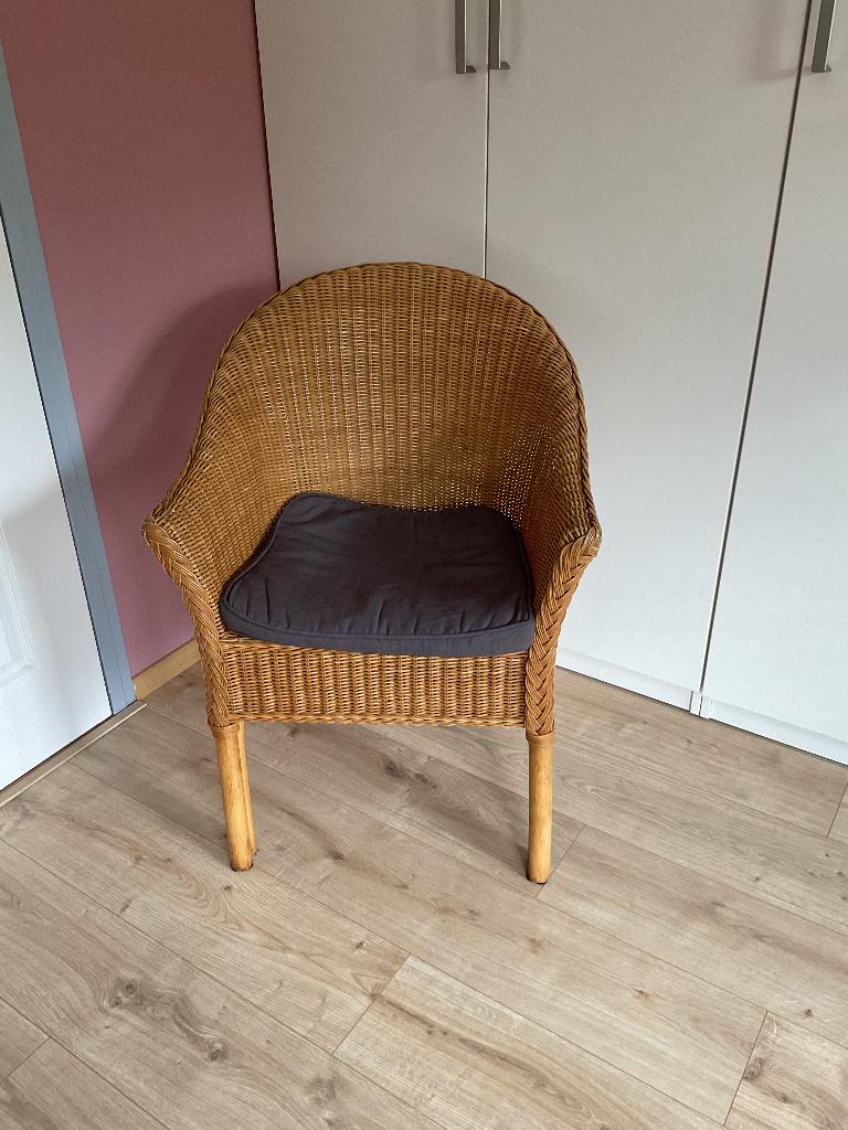 Gratis af te halen - rieten stoel, Huis en Inrichting, Stoelen, Ophalen, Gebruikt, Bruin, Riet of Rotan