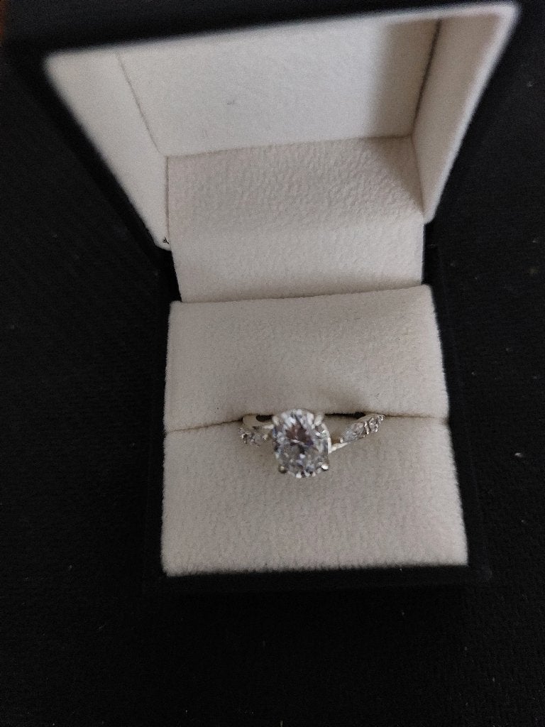 Zilveren ring met Moissanite, Nieuw, Ophalen of Verzenden, Kleiner dan 17, Met edelsteen