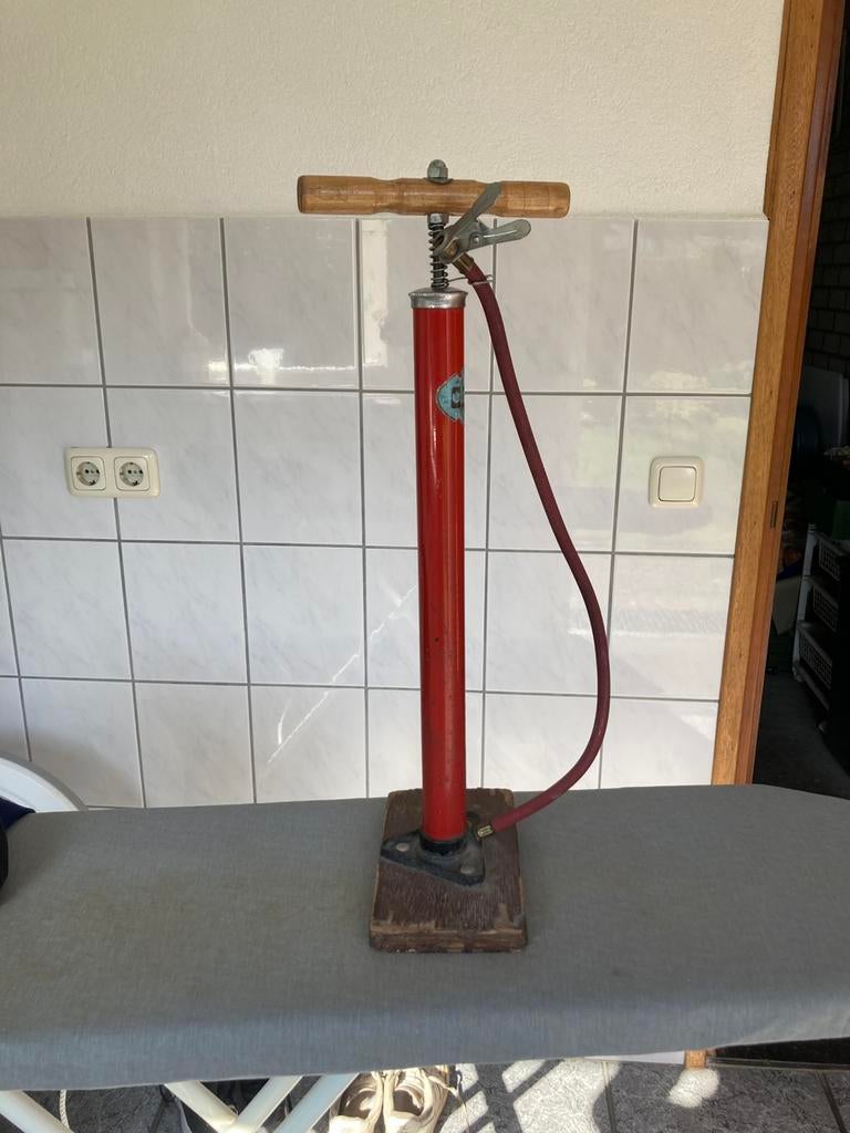 Fietsenpomp., Ophalen of Verzenden, Gebruikt
