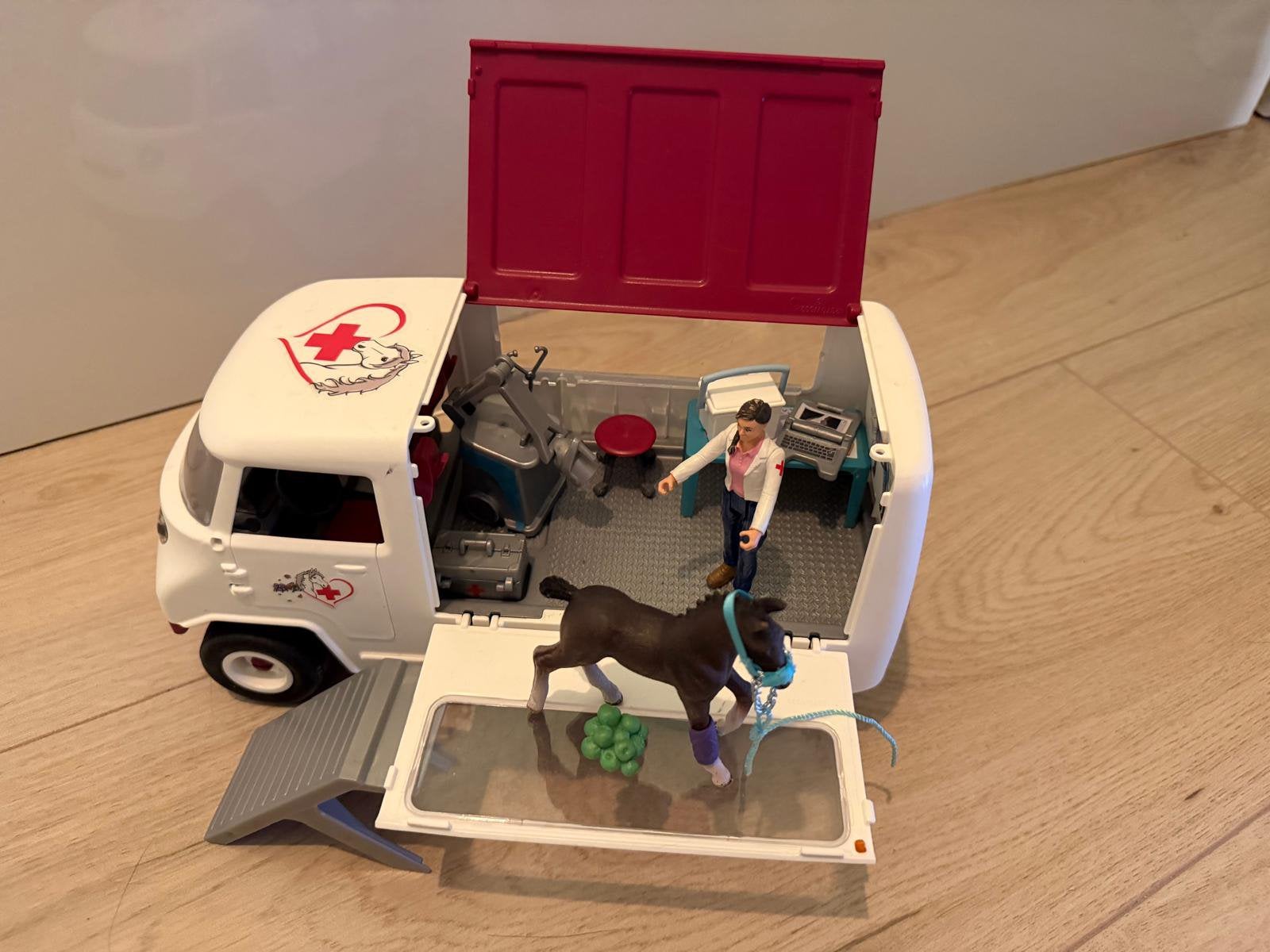 Schleich mobiele dierenarts, Ophalen, Zo goed als nieuw