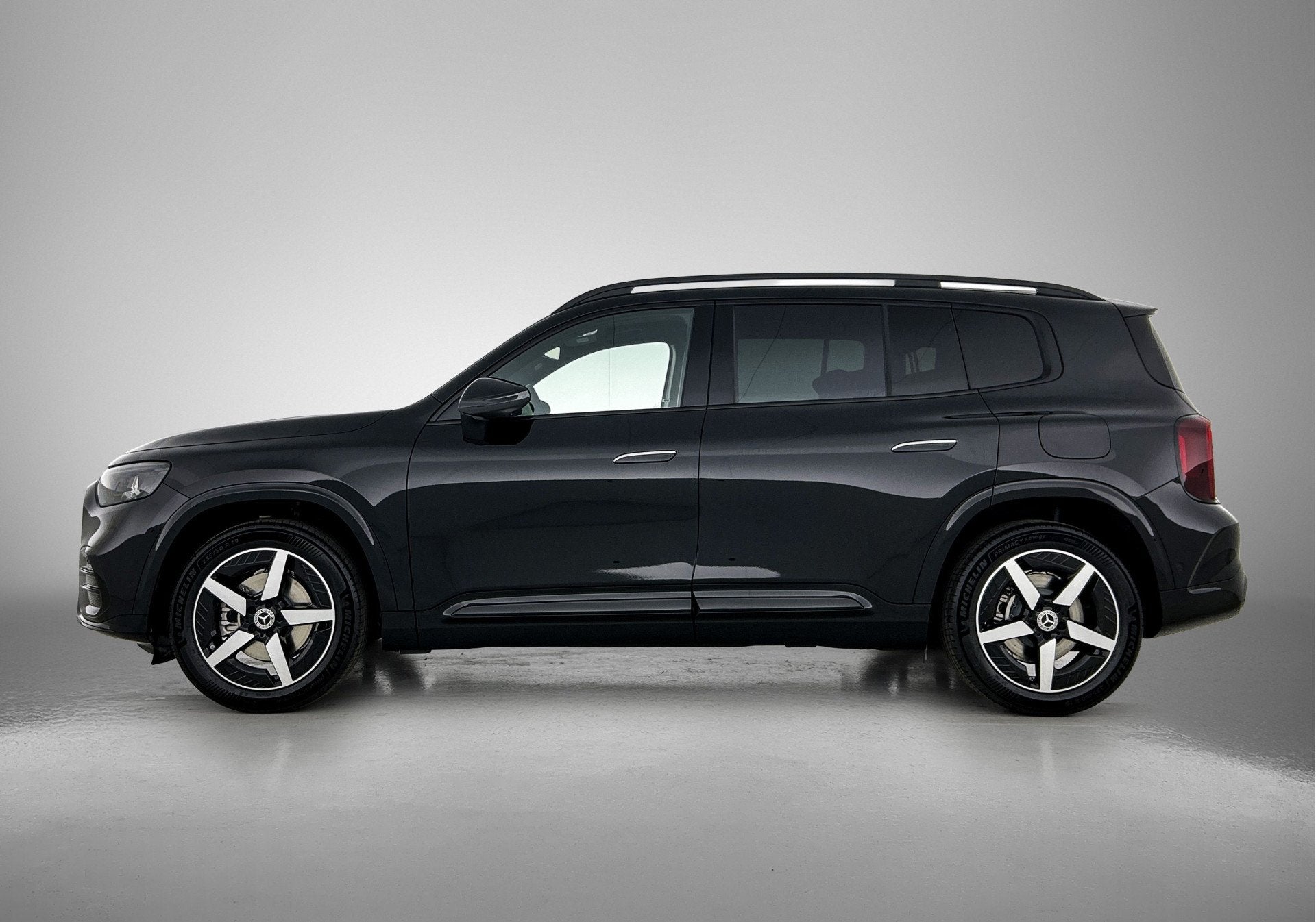 Mercedes-Benz GLB 200 Business Solution AMG 7p. 58 kWh | Pre, Zwart, 7 stoelen, Nieuw, GLB