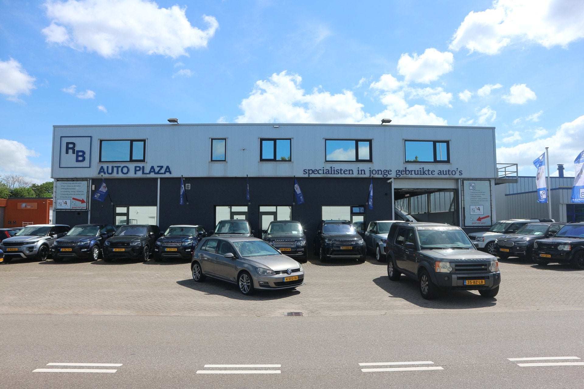 Volkswagen Golf 1.6 TDI NAP + ORG NED + VELGEN / FACELIFT !, Voorwielaandrijving, Gebruikt, Euro 6, 4 cilinders