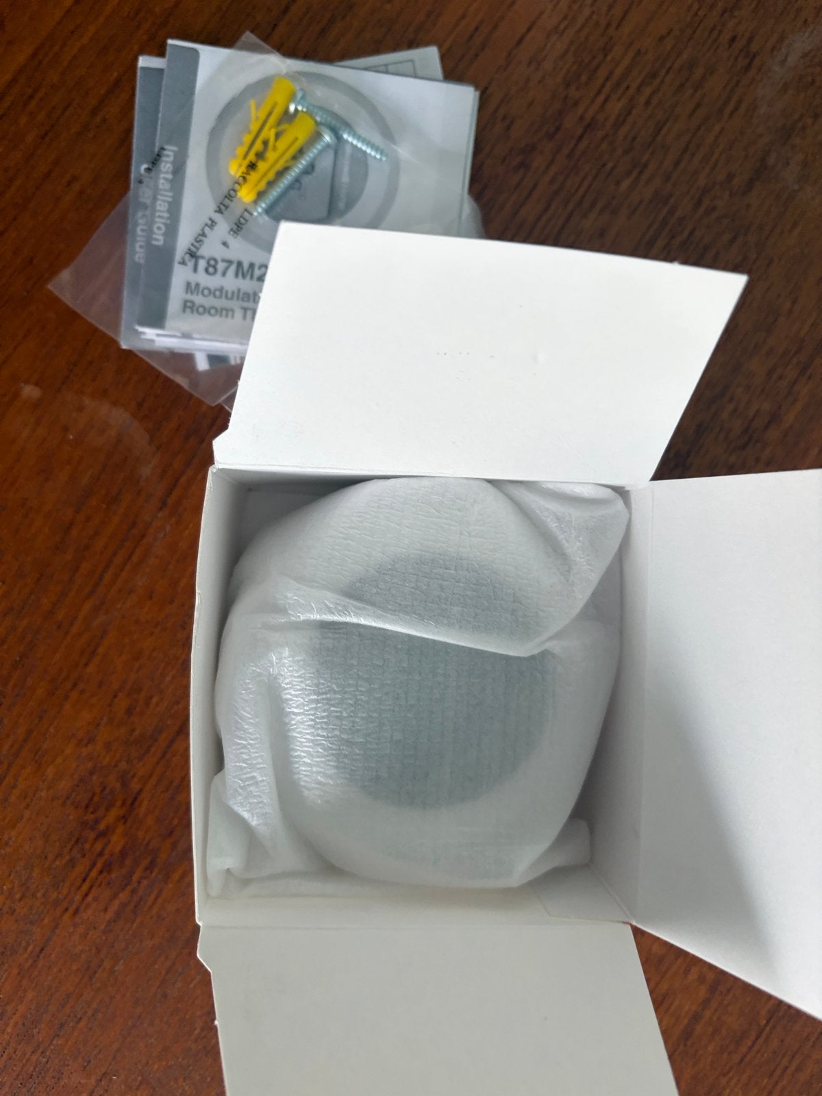 Honeywell Home T87M2036 Modulerende Kamerthermostaat, Ophalen of Verzenden, Slimme thermostaat, Nieuw
