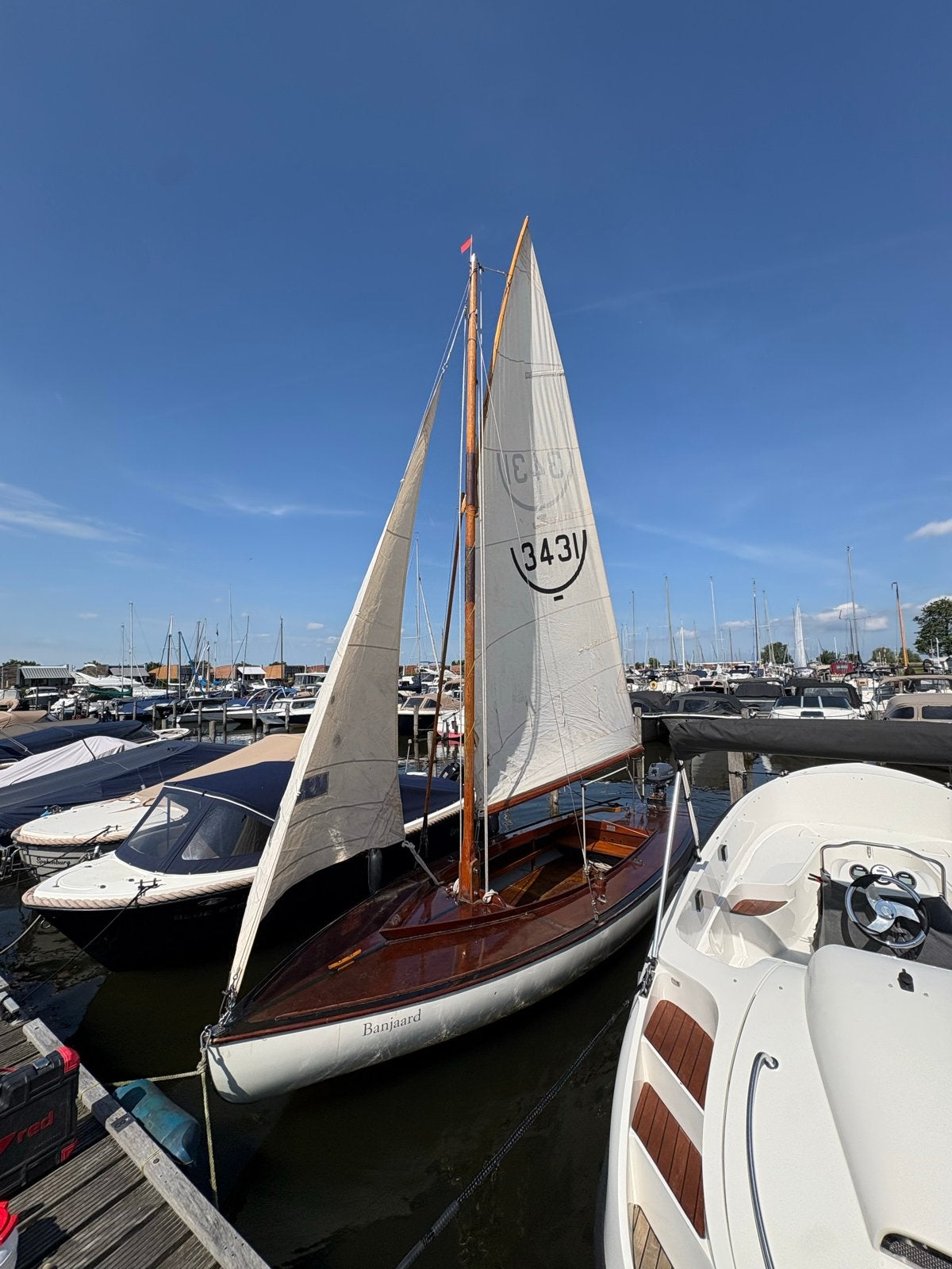 Complete BM 16m² zeilboot met trailer en 5 pk Mercury, Watersport en Boten, Ophalen, 70 cm, Polyester, 2 m