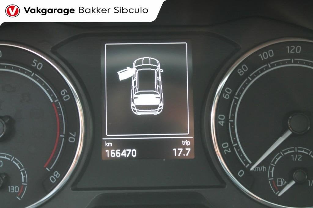Skoda KAMIQ 1.0 TSI AMBITION AIRCO CARPLAY CRUISE PDC TREKHA, Auto's, Voorwielaandrijving, Gebruikt, Euro 6, 95 pk