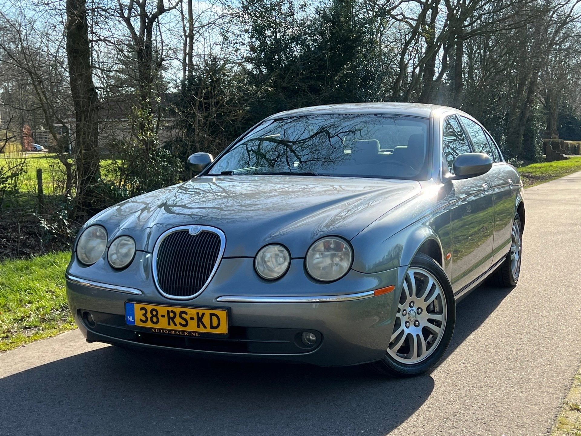 Jaguar S-type 2.7D V6 iDition Airco, Auto's, Jaguar, Achterwielaandrijving, Gebruikt, 197 €/maand, 1850 kg
