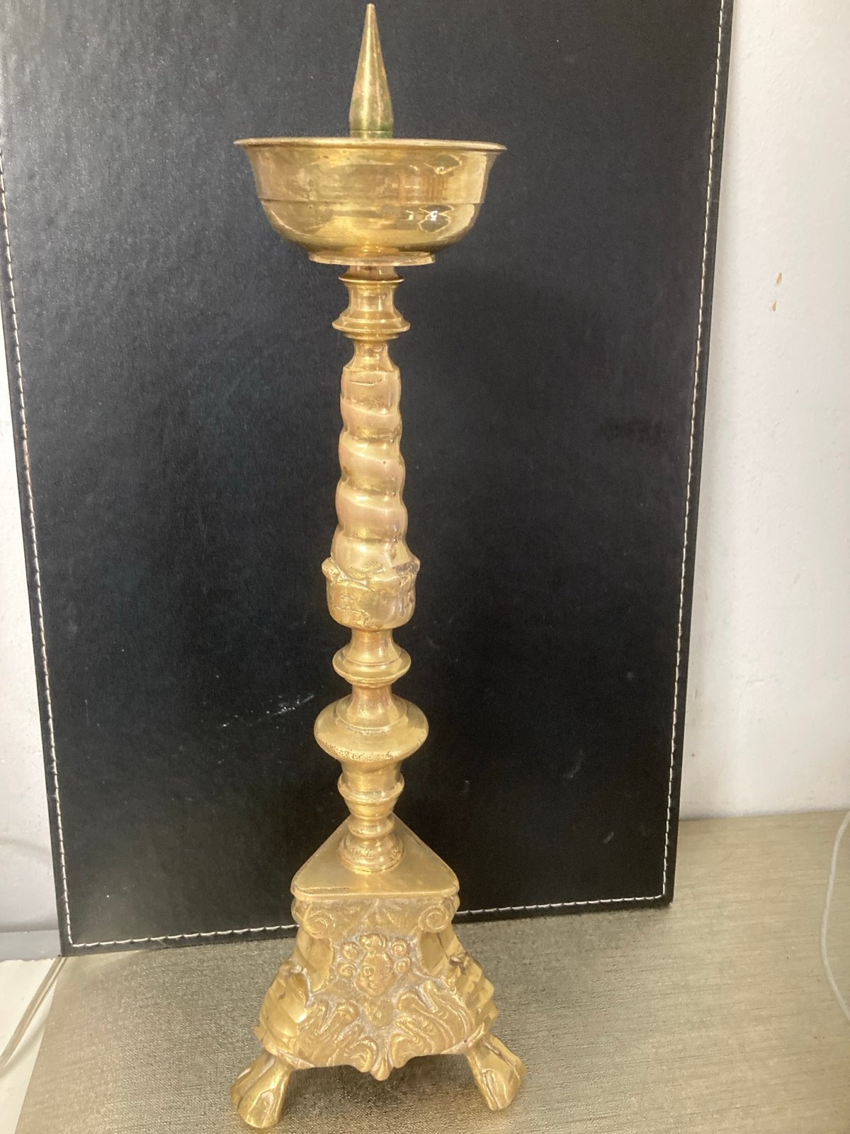Antieke Kerk Kandelaar met Engelen, 37 cm hoog, Ophalen of Verzenden, Koper of Brons