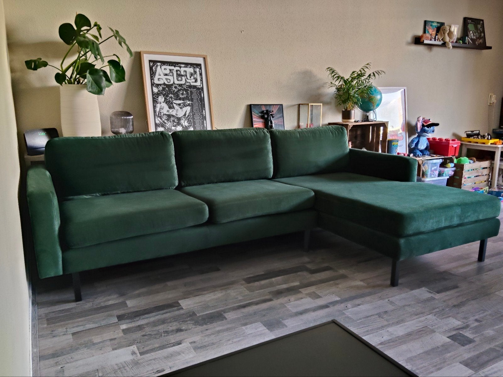 Karwei Chaise Longue Fali - Fluweel Flessengroen (Rechts), Ophalen, 250 tot 300 cm, Hoekbank, Driepersoons