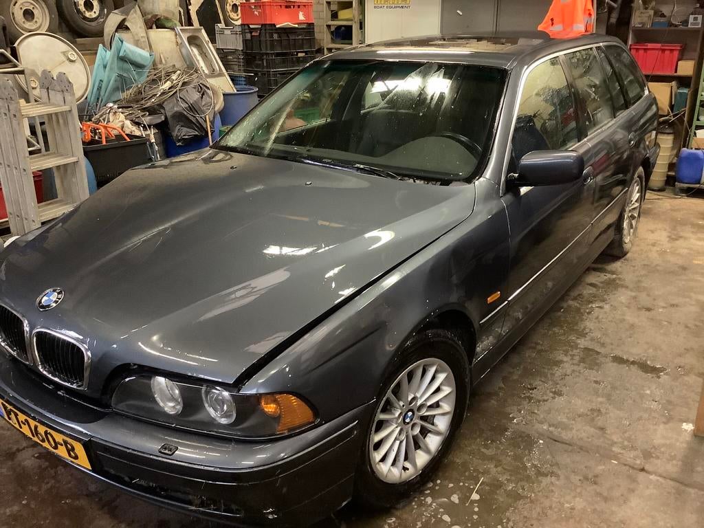 Bmw 520 touring E39 diesel, Auto-onderdelen, Ophalen of Verzenden, Gebruikt, BMW