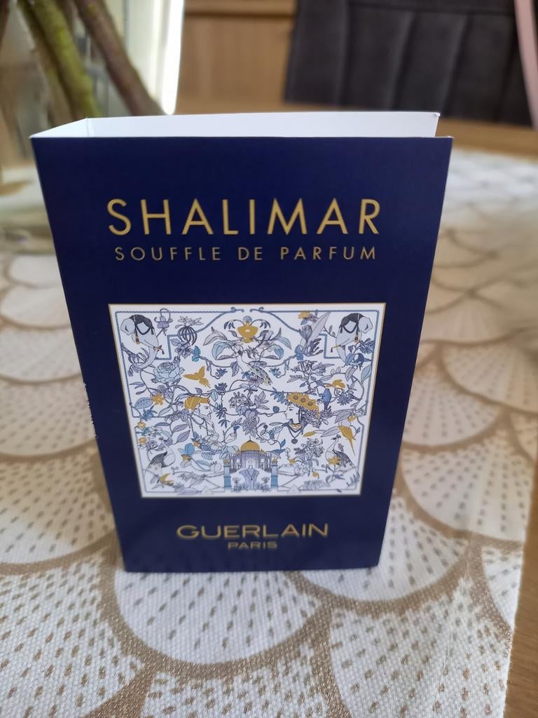 Proefje  Shalimar van Guerlain, Sieraden, Tassen en Uiterlijk, Uiterlijk | Parfum, Ophalen of Verzenden, Nieuw