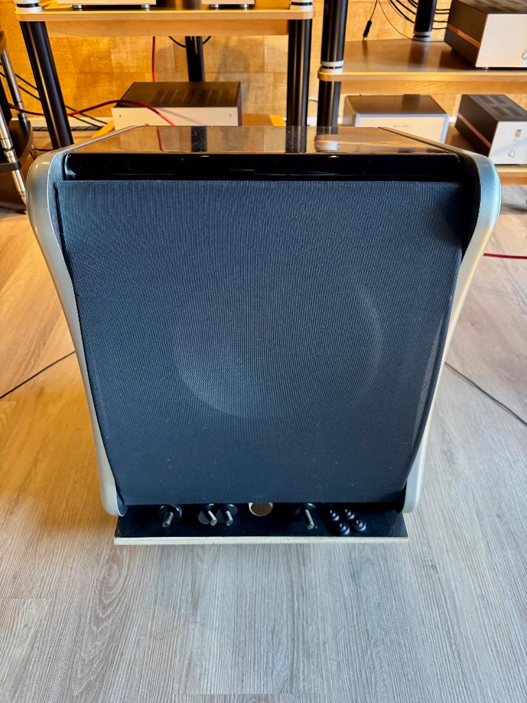 Revel Ultima Sub 30, Audio, Tv en Foto, Luidsprekers, Gebruikt, Subwoofer, 120 watt of meer, Overige merken, Ophalen of Verzenden