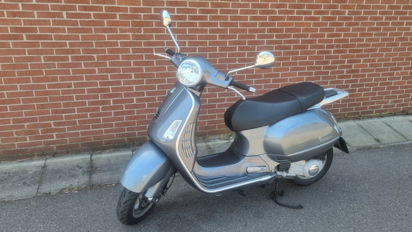 Vespa GT 200 Motorscooter, Bedrijf, Scooter