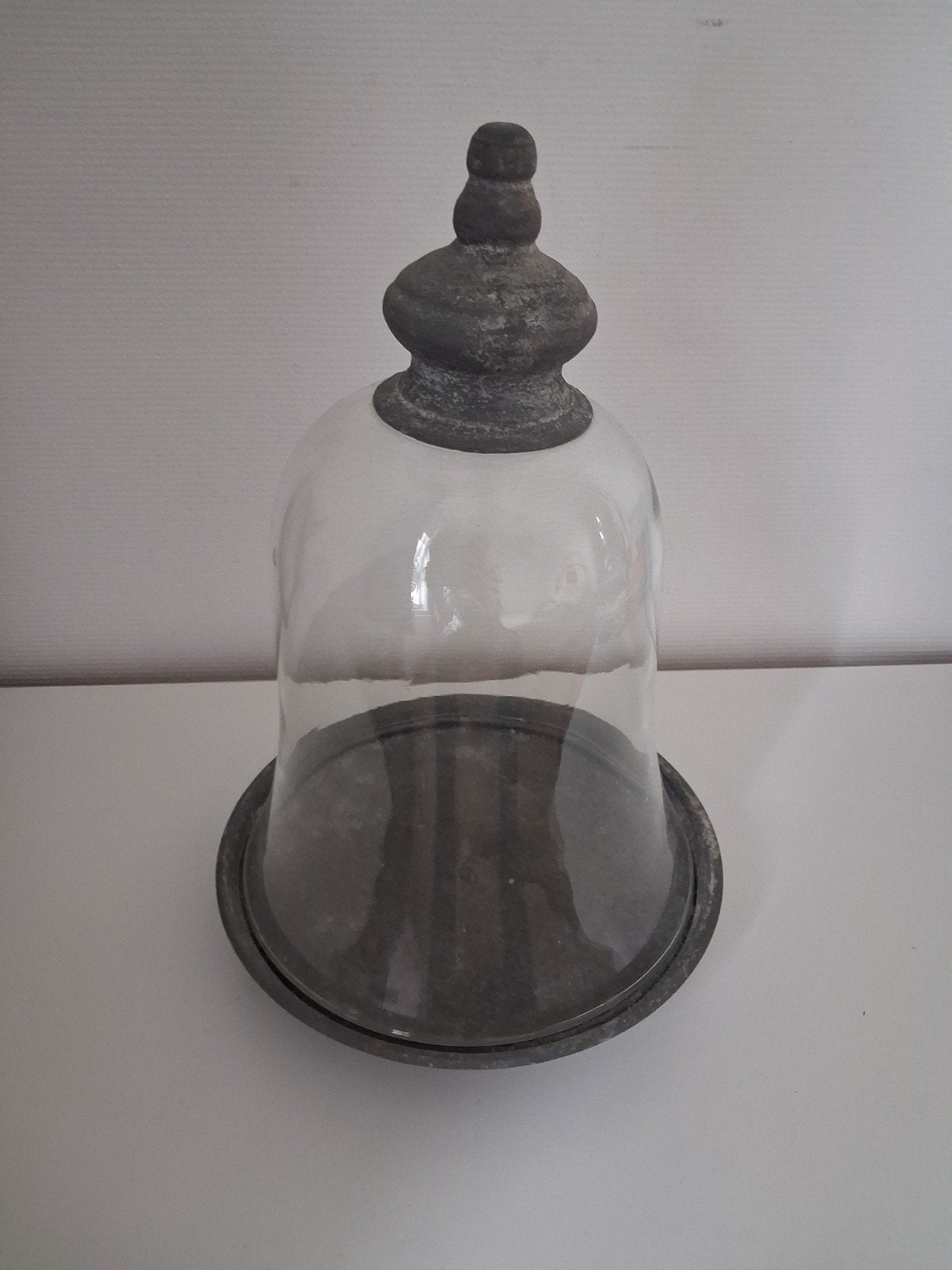 Glazen Stolp met onderbord, Ophalen, 22 cm, Zo goed als nieuw, Met plateau