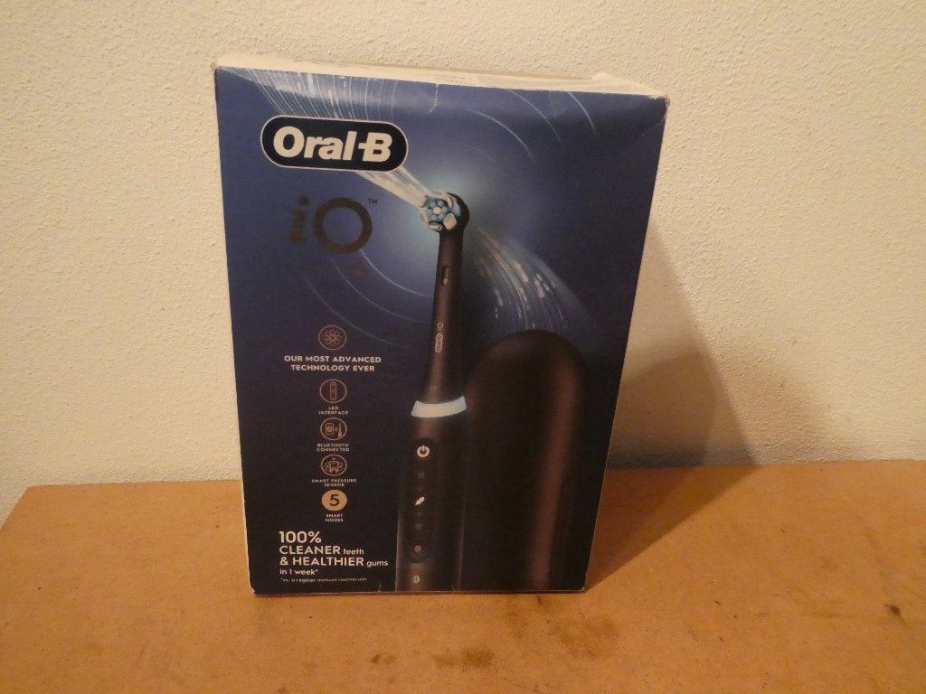 Nieuwe Oral-B tanden borstel, Ophalen of Verzenden, Nieuw, Tandenborstel