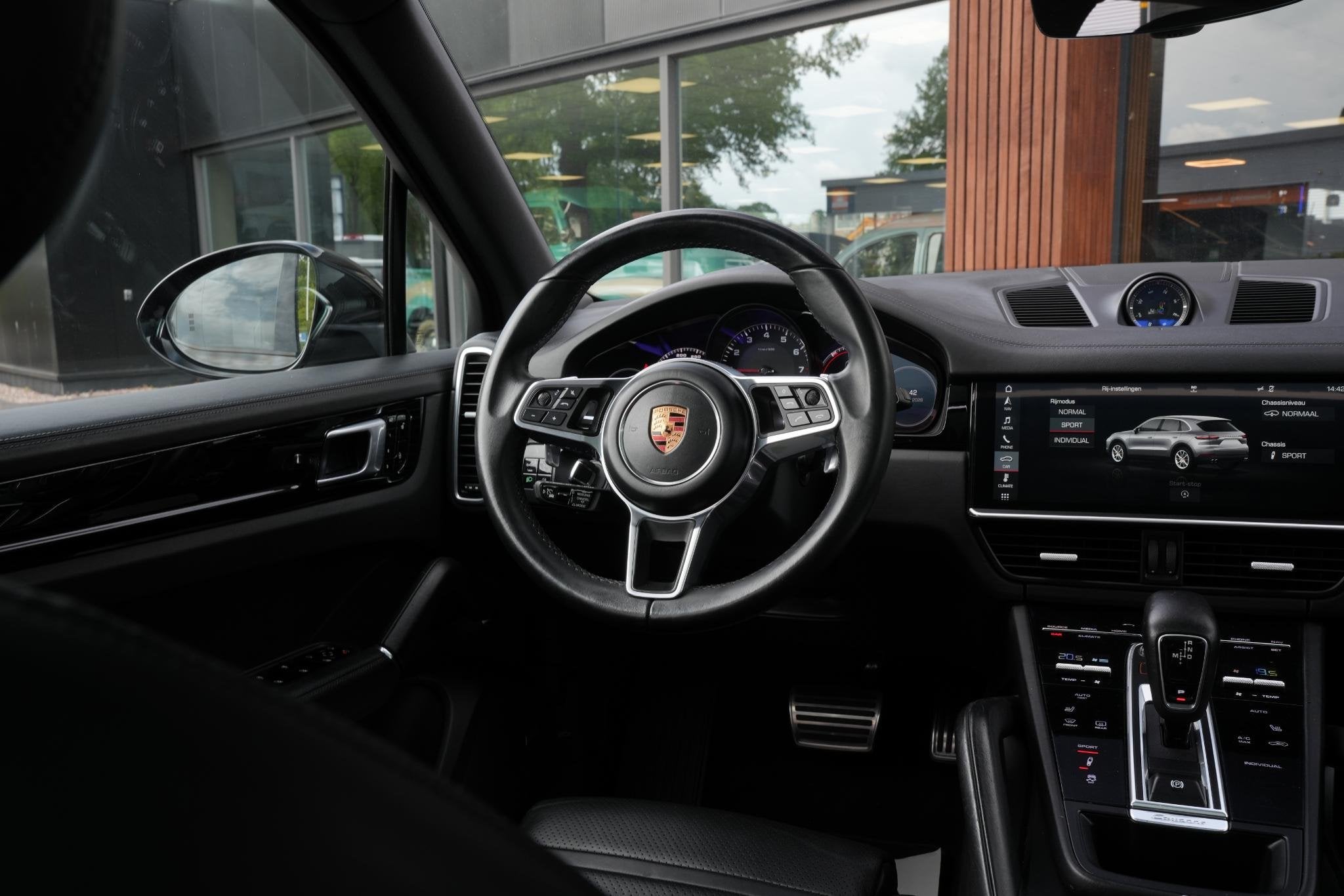 Foto 8 van Porsche Cayenne 2.9 S Panoramadak SportChrono Leer Stuurverw