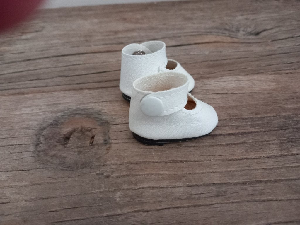 witte poppen schoentjes., Ophalen, Zo goed als nieuw, Kleertjes