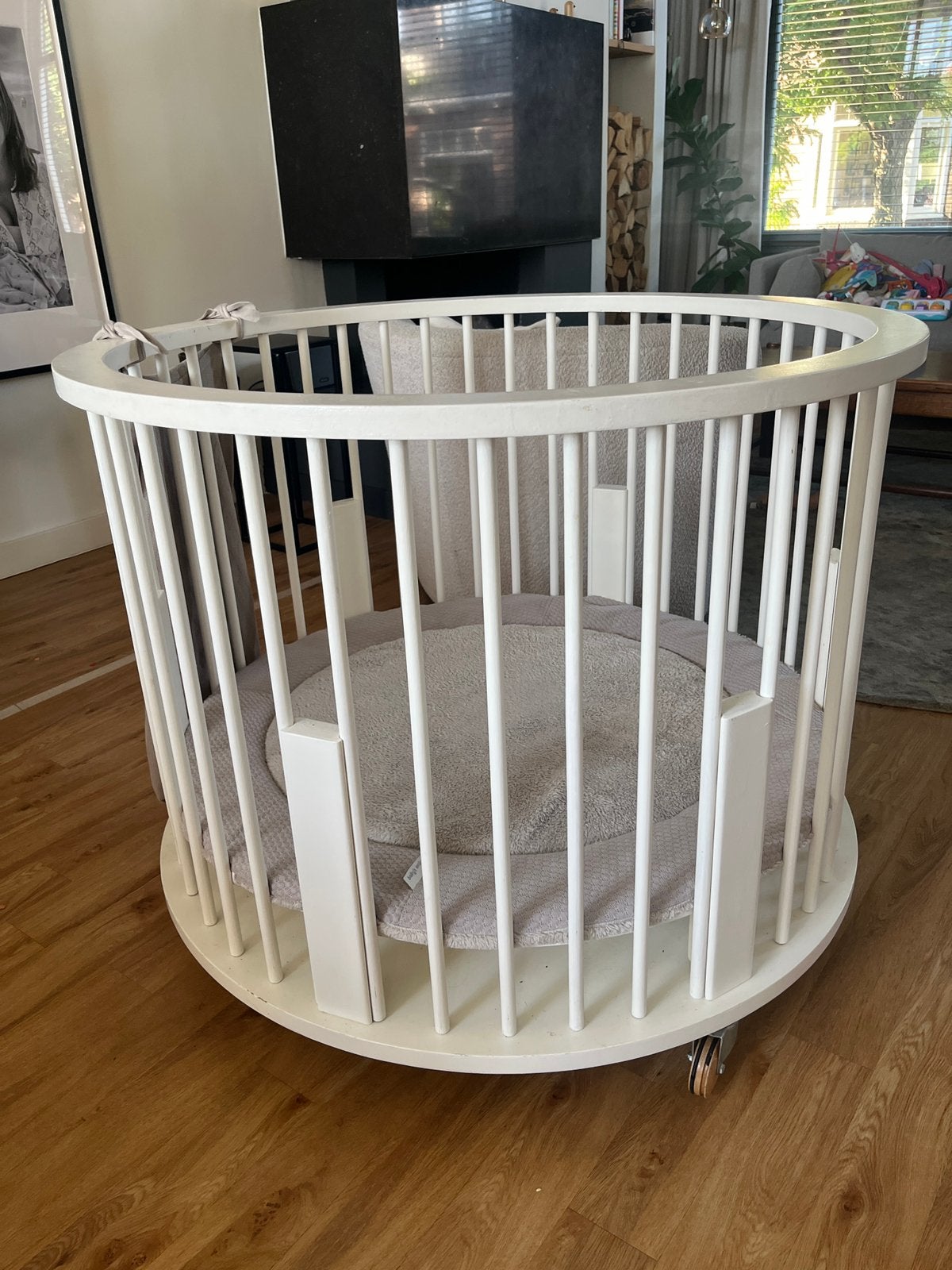 Ronde box - wit, Kinderen en Baby's, Boxen, Ophalen, Zo goed als nieuw, Rond, Boxkleed
