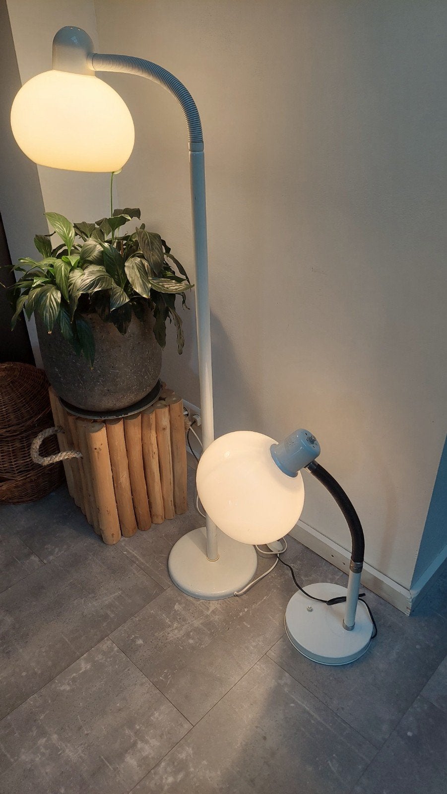 Vintage vloerlamp jaren70 mushroom kap herda /dijkstra lamp, Ophalen, Gebruikt, 100 tot 150 cm, Vintage vloerlamp herda/dijksra